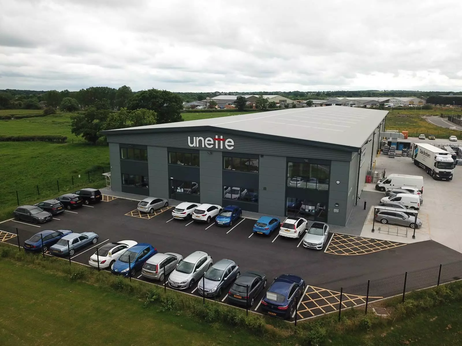 Specialist Food Packaging experts Unette increase productivity by over £50,000 using Intouch Production Monitoring